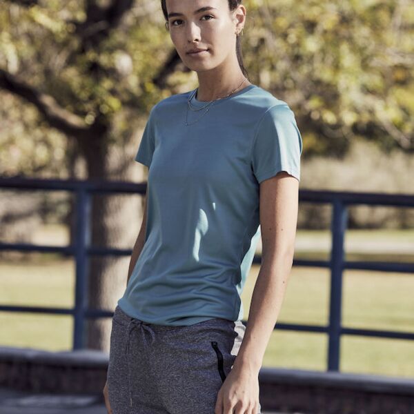 Basic Active-T Women Thumbnail